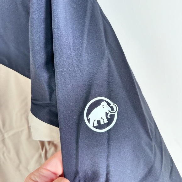 Mammut Aenergy Air HS Hooded Jacket for Men (Safari-Black Color) - Picture 2 of 7